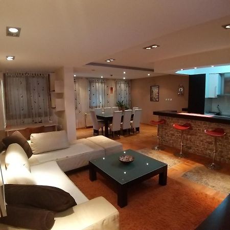 Brown Apartment - Nis Center Luaran gambar
