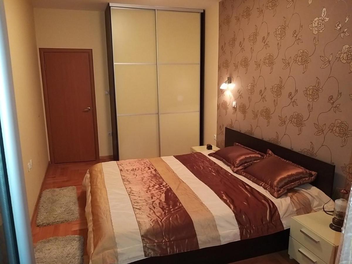 Brown Apartment - Nis Center Luaran gambar