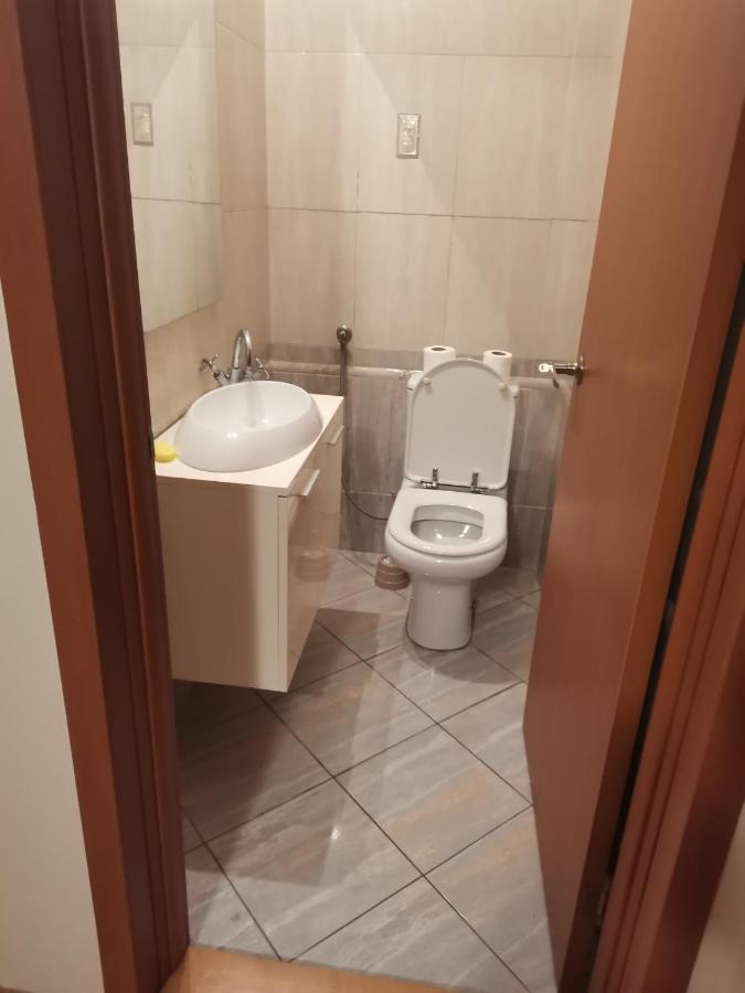 Brown Apartment - Nis Center Luaran gambar